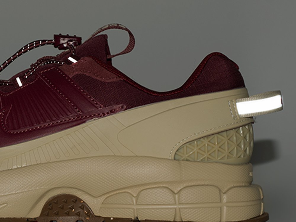 Кроссовки Nike Zoom Vomero 5 Roam
