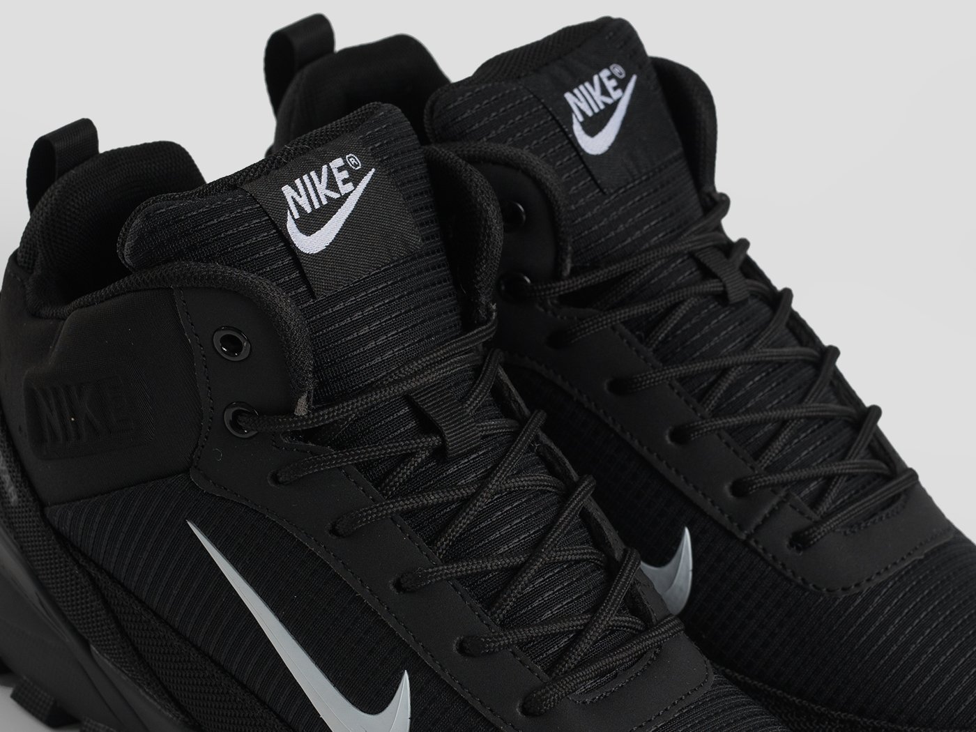 Зимние кроссовки Nike Rivah