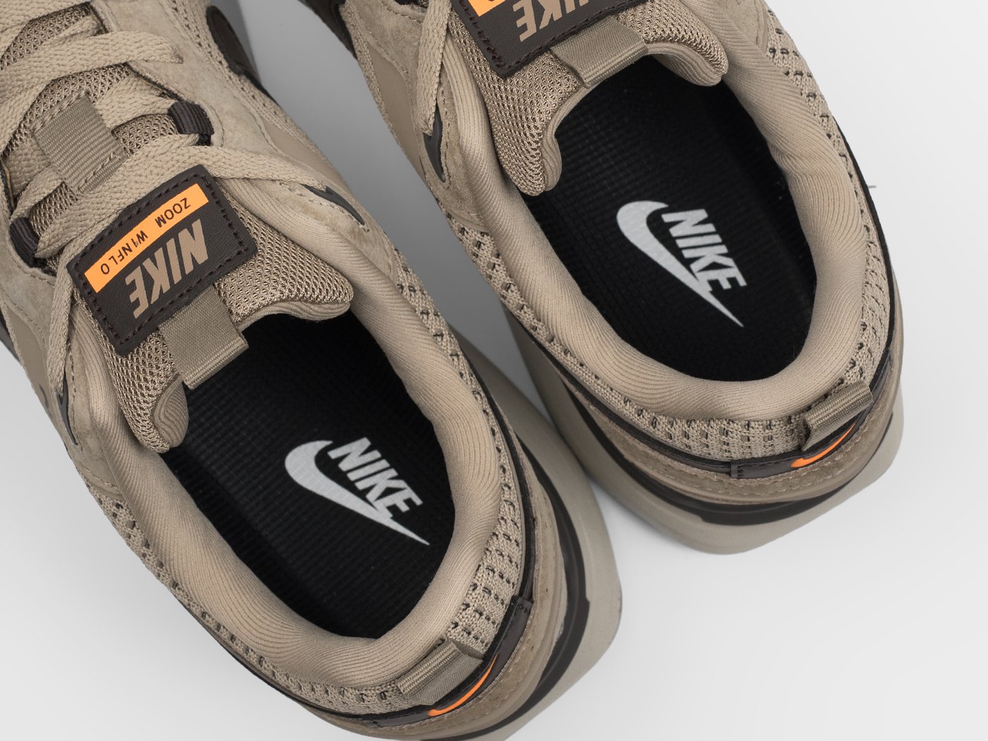 Кроссовки Nike