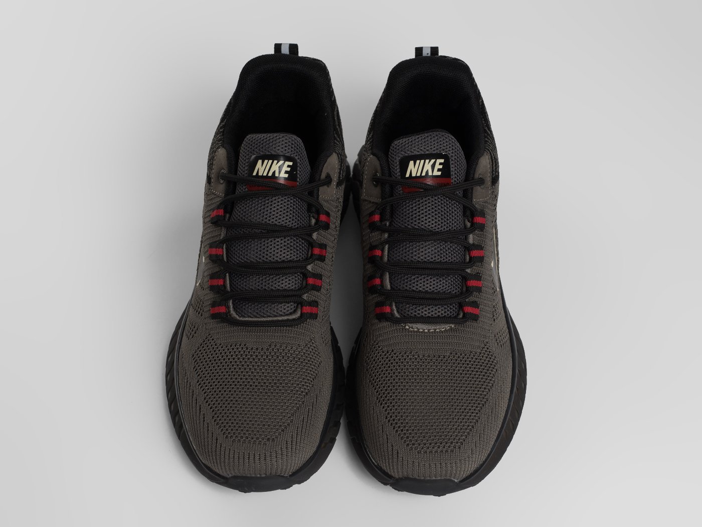Кроссовки Nike
