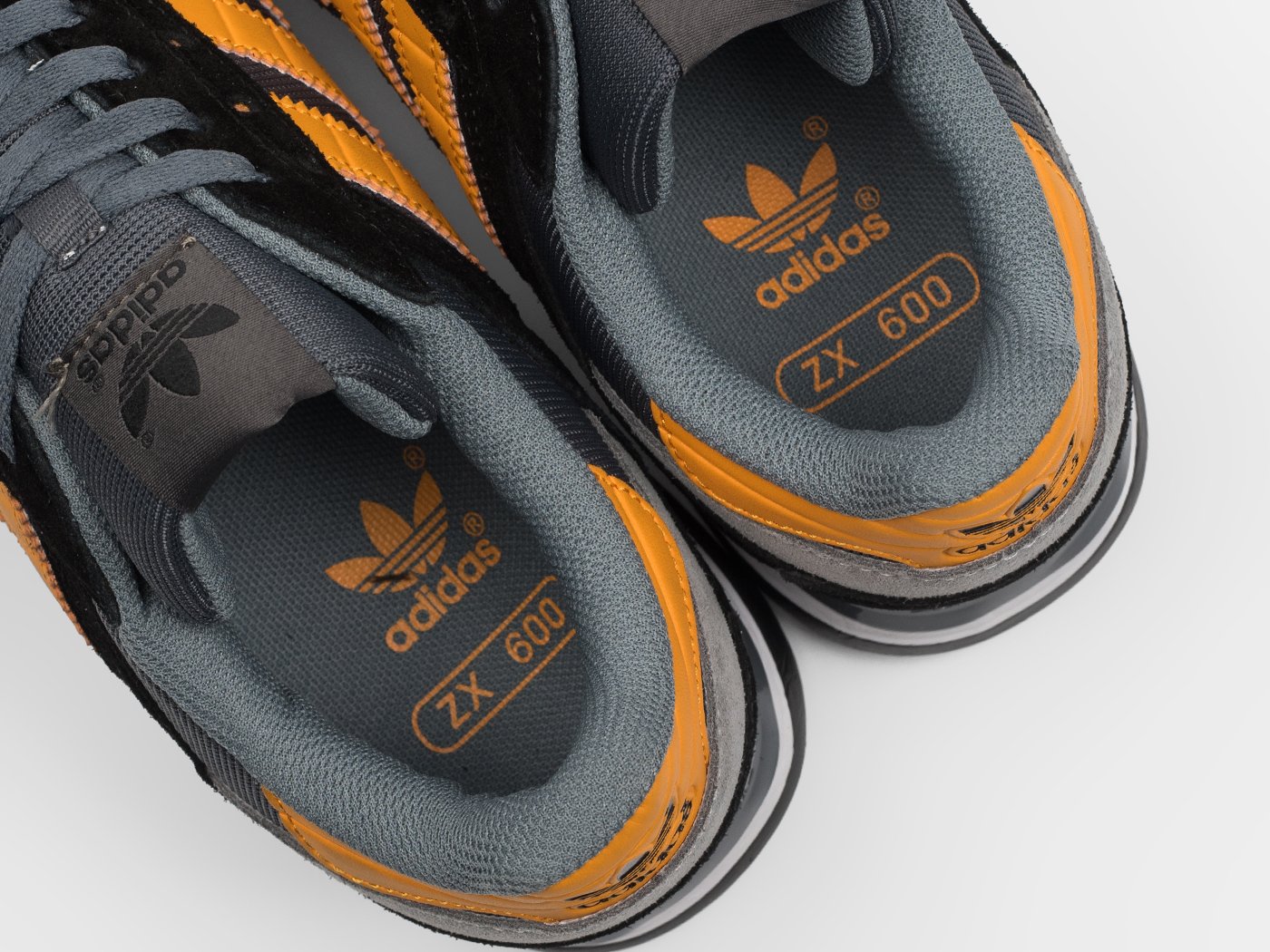 Кроссовки Adidas ZX 600