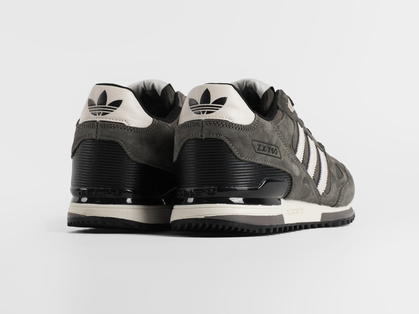 Кроссовки Adidas ZX 750