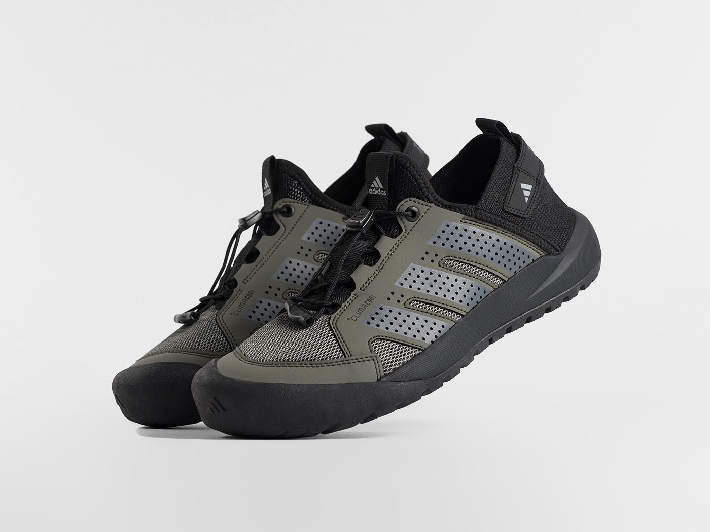 Кроссовки Adidas Daroga 25
