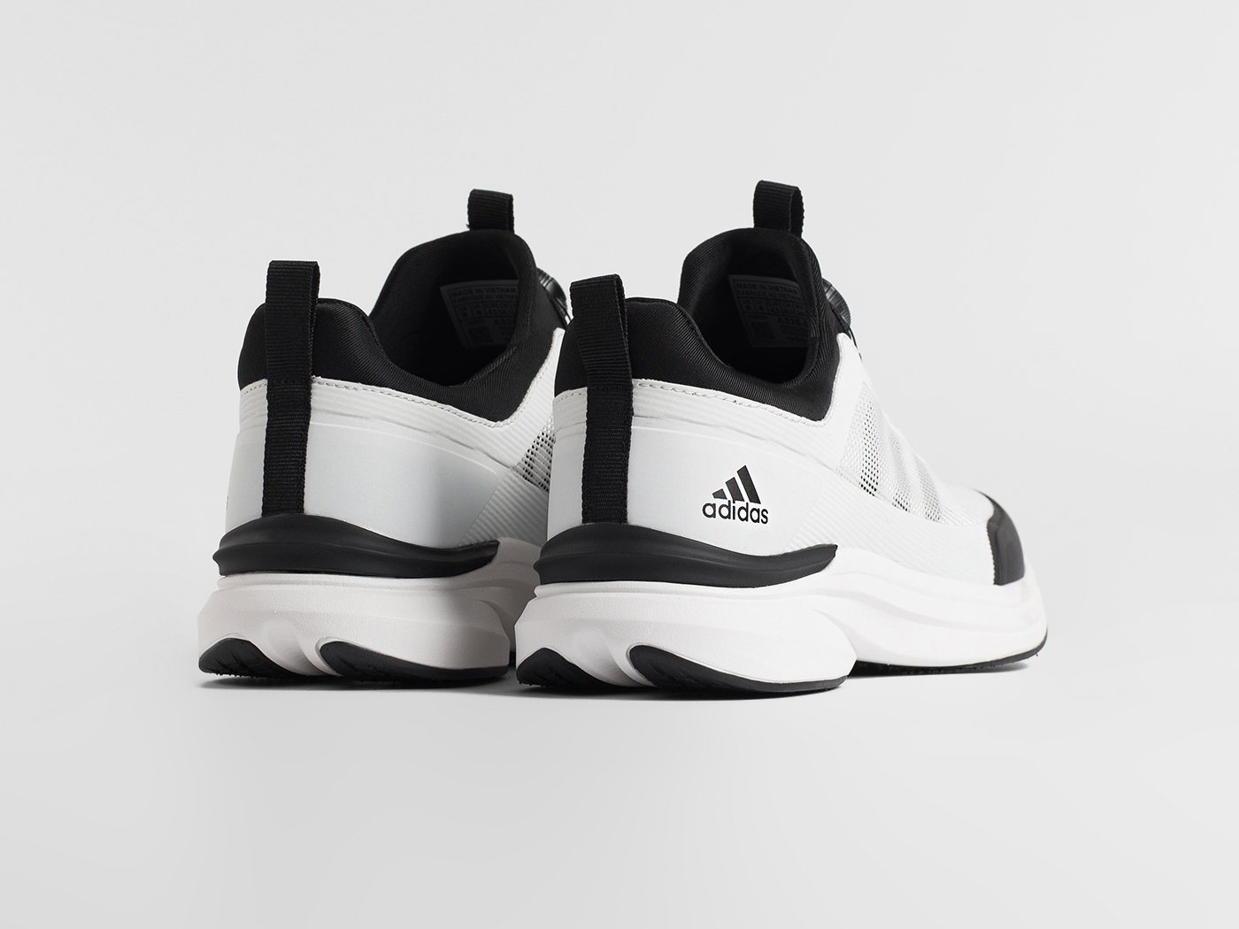 Кроссовки Adidas