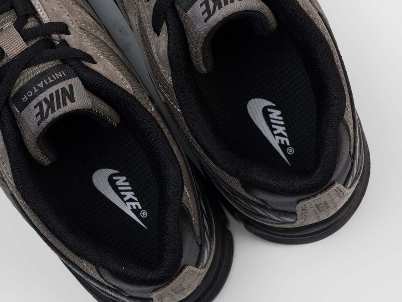Кроссовки Nike Initiator