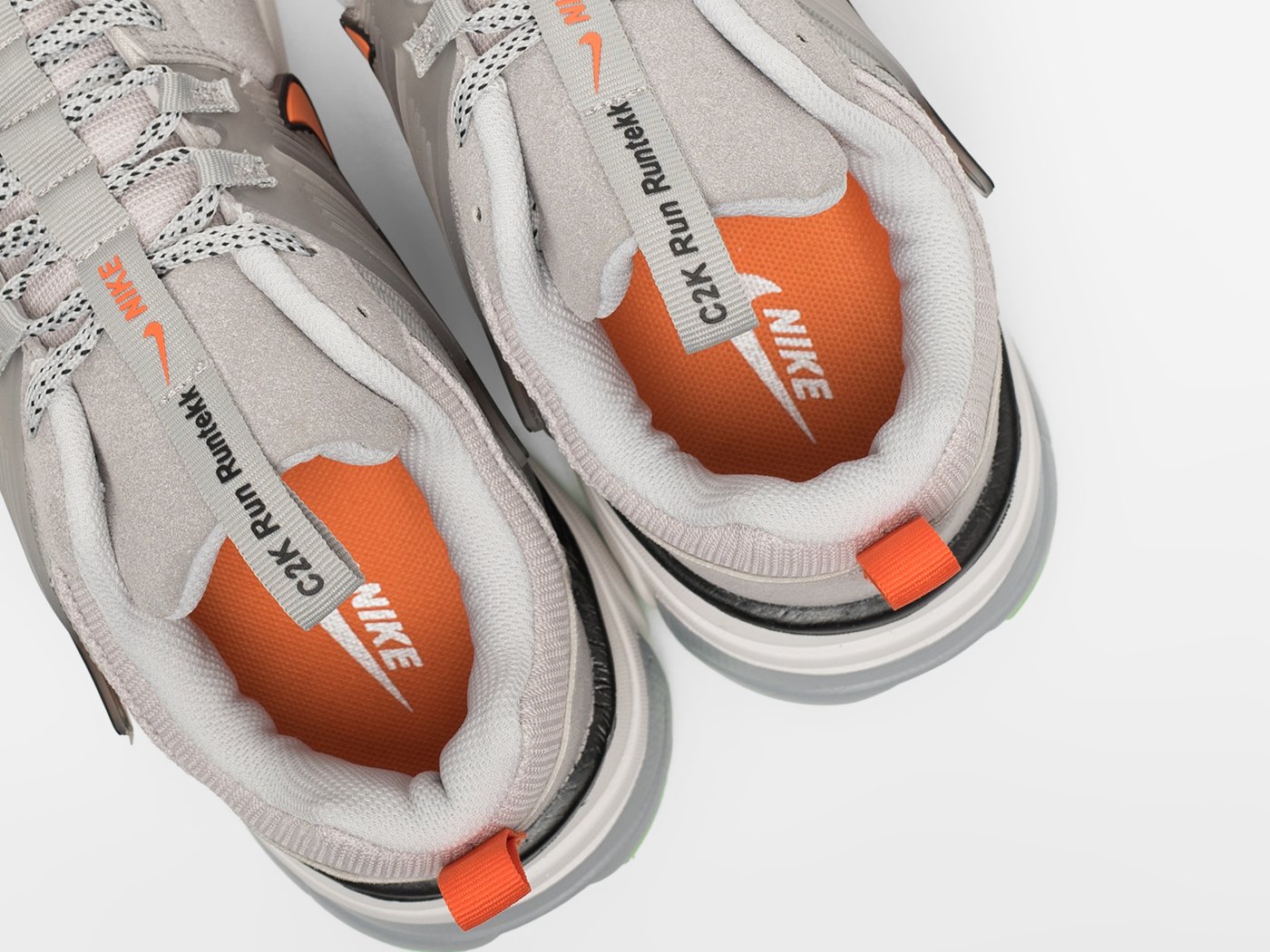 Кроссовки Nike V2K Run