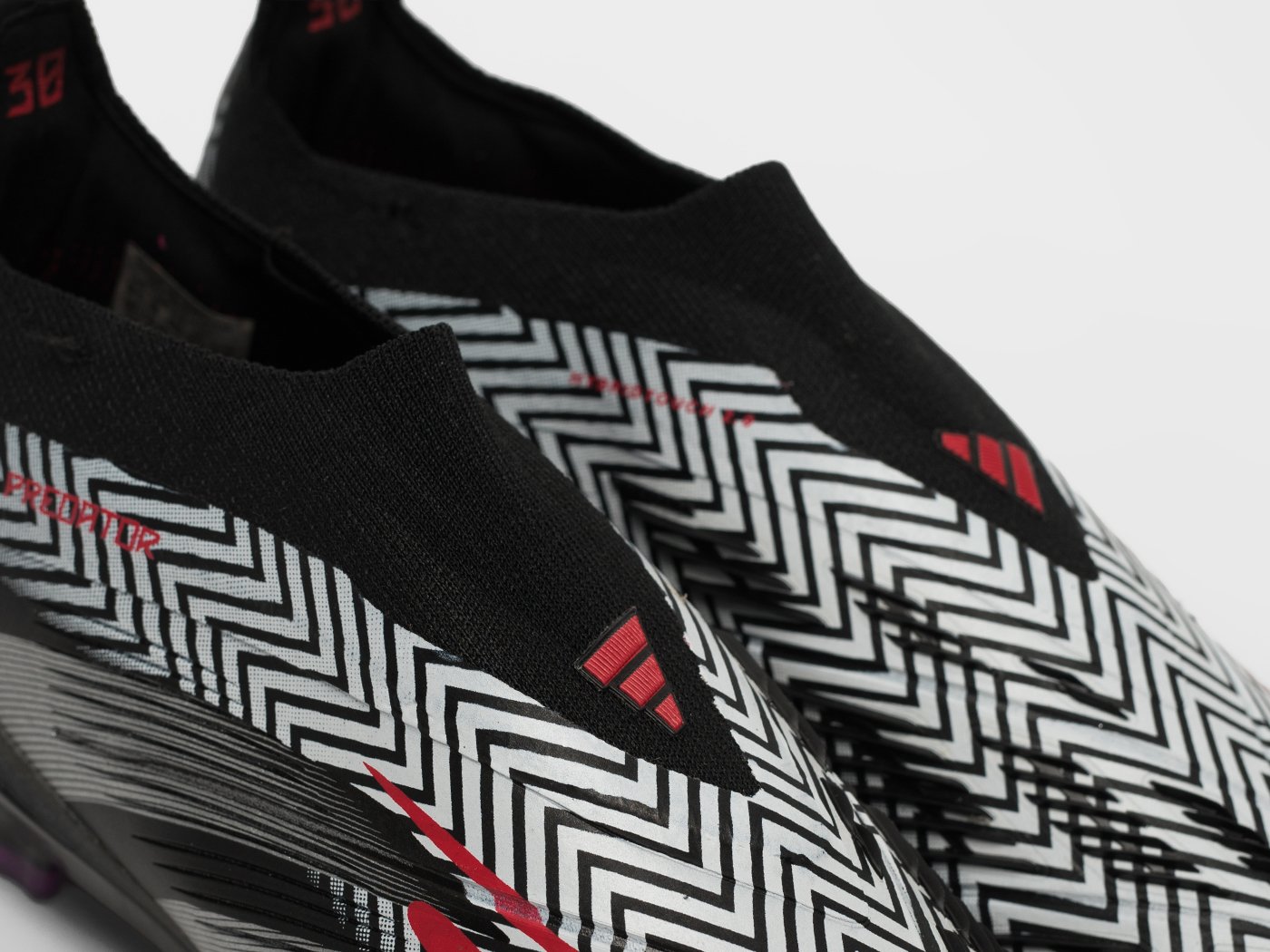 Футбольная обувь Adidas Predator Elite FG