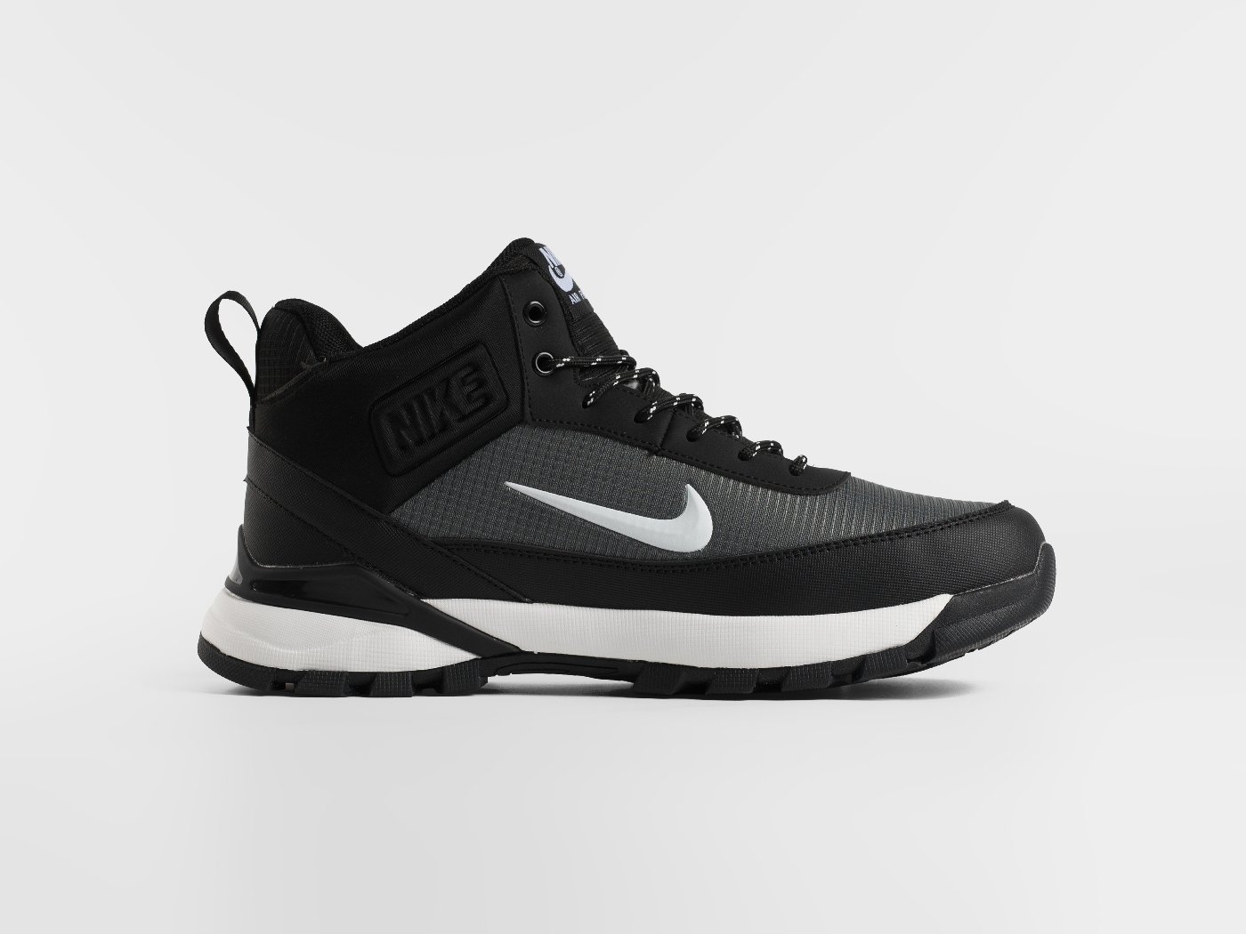 Зимние кроссовки Nike Rivah Mid