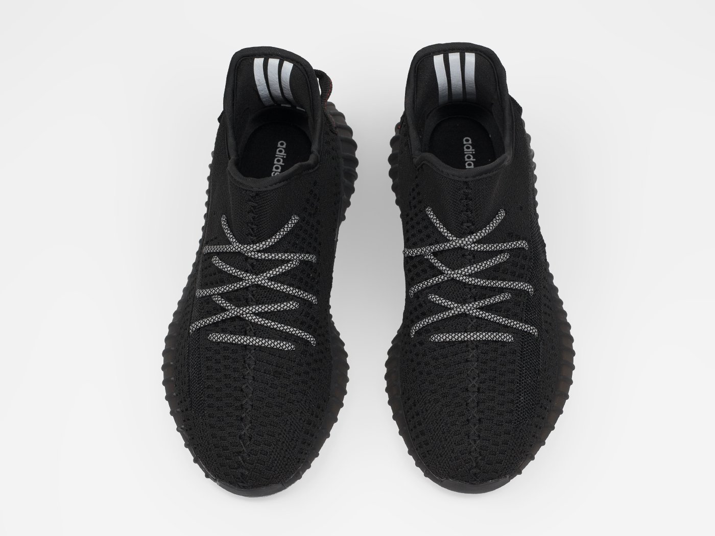 Кроссовки Adidas Yeezy 350 Boost v2