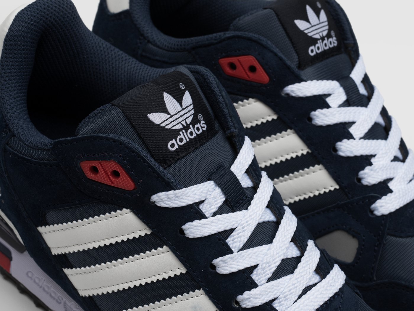 Кроссовки Adidas ZX 750