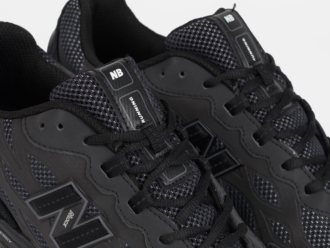 Кроссовки New Balance 1906W