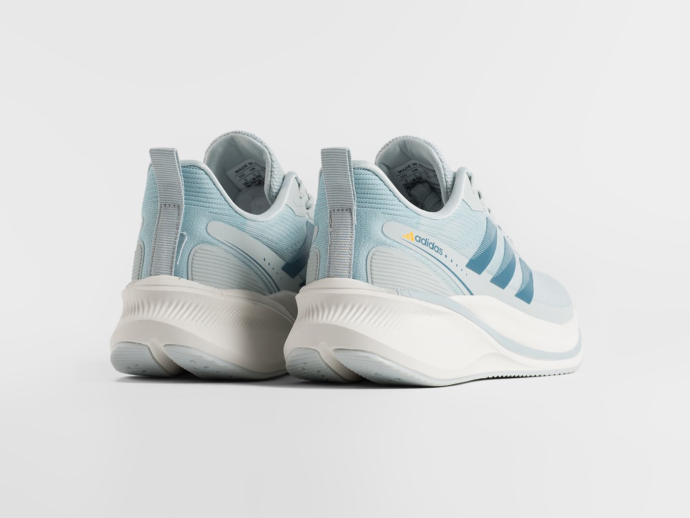 Кроссовки Adidas