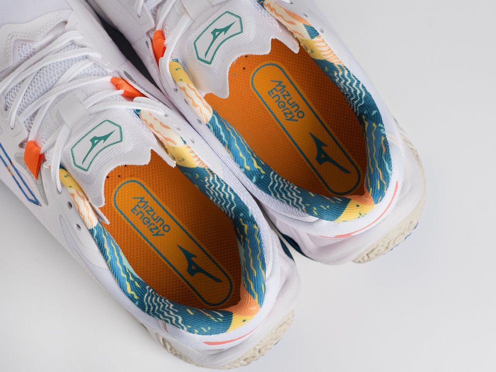 Кроссовки Mizuno Wave Lightning Z8