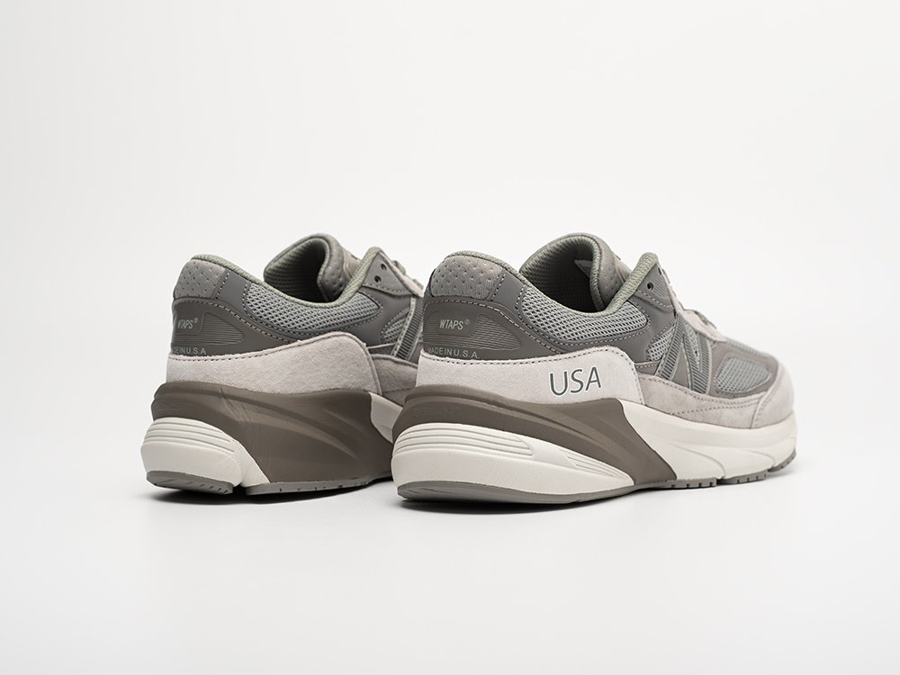 Кроссовки New Balance 990 v6