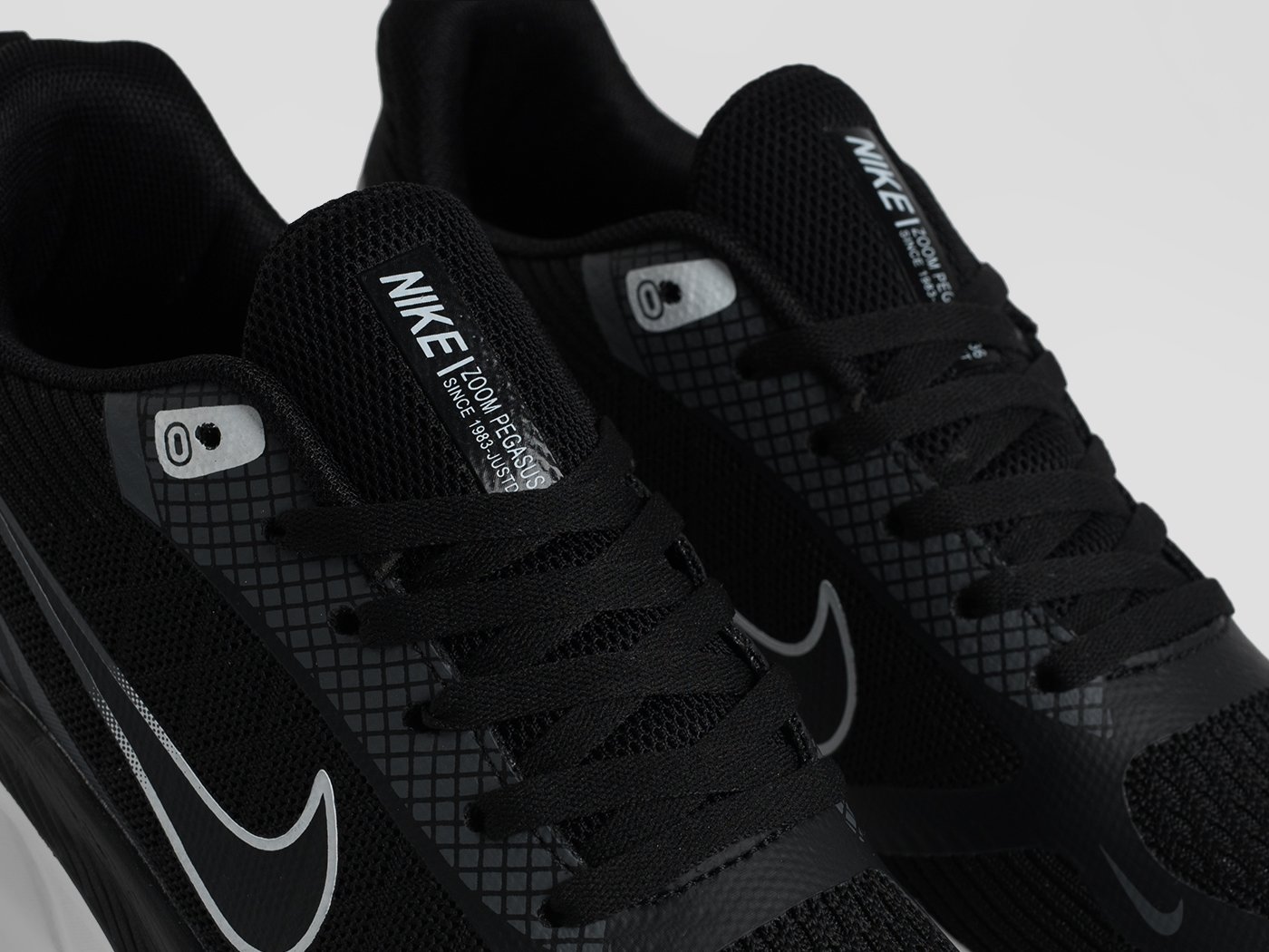 Кроссовки Nike