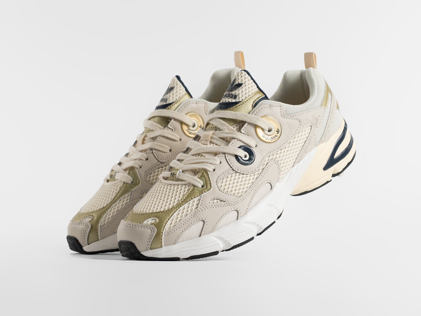 Кроссовки Adidas Astir