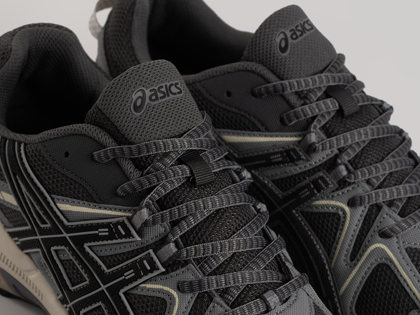 Кроссовки Asics Gel-Kahana 8