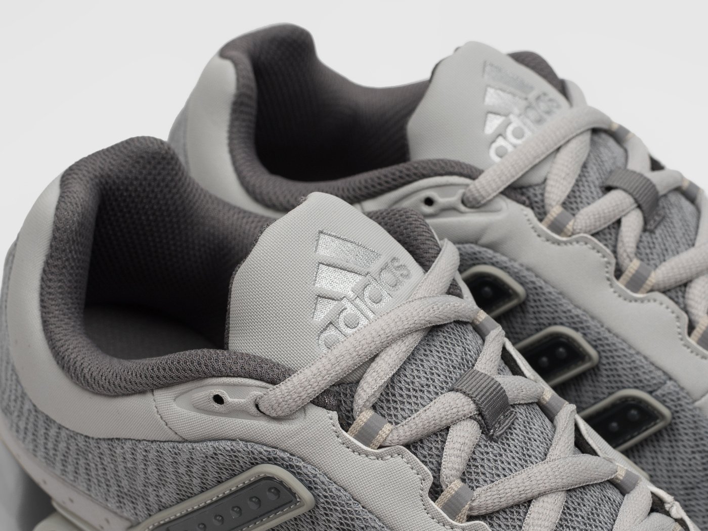 Кроссовки Adidas Megaride Pro