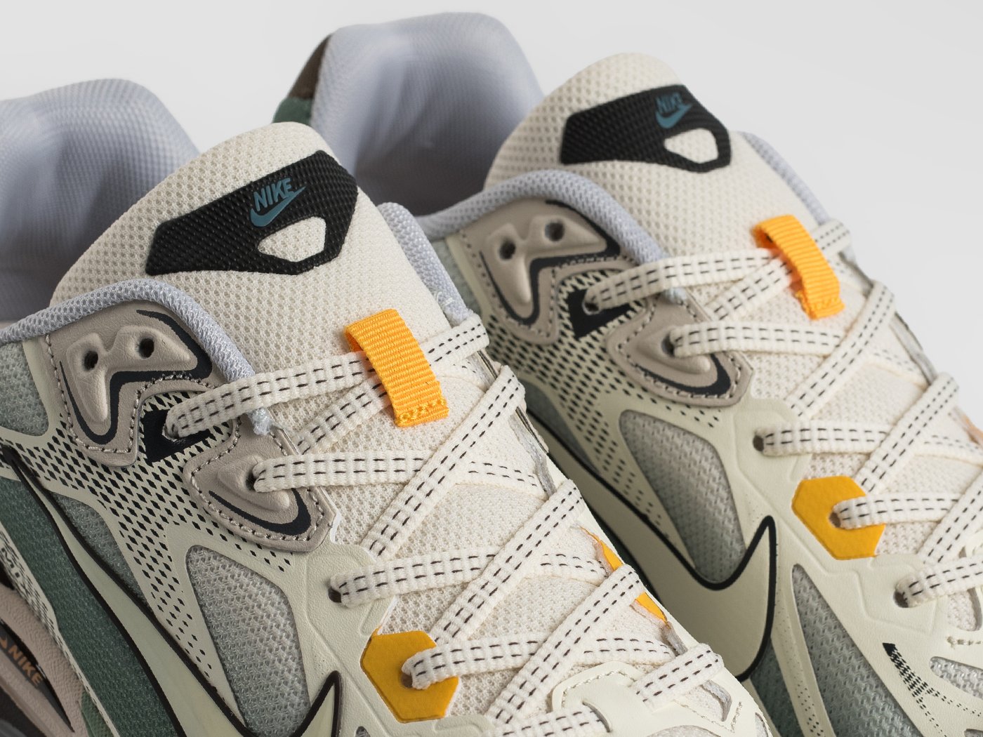 Кроссовки Nike Halo Mix