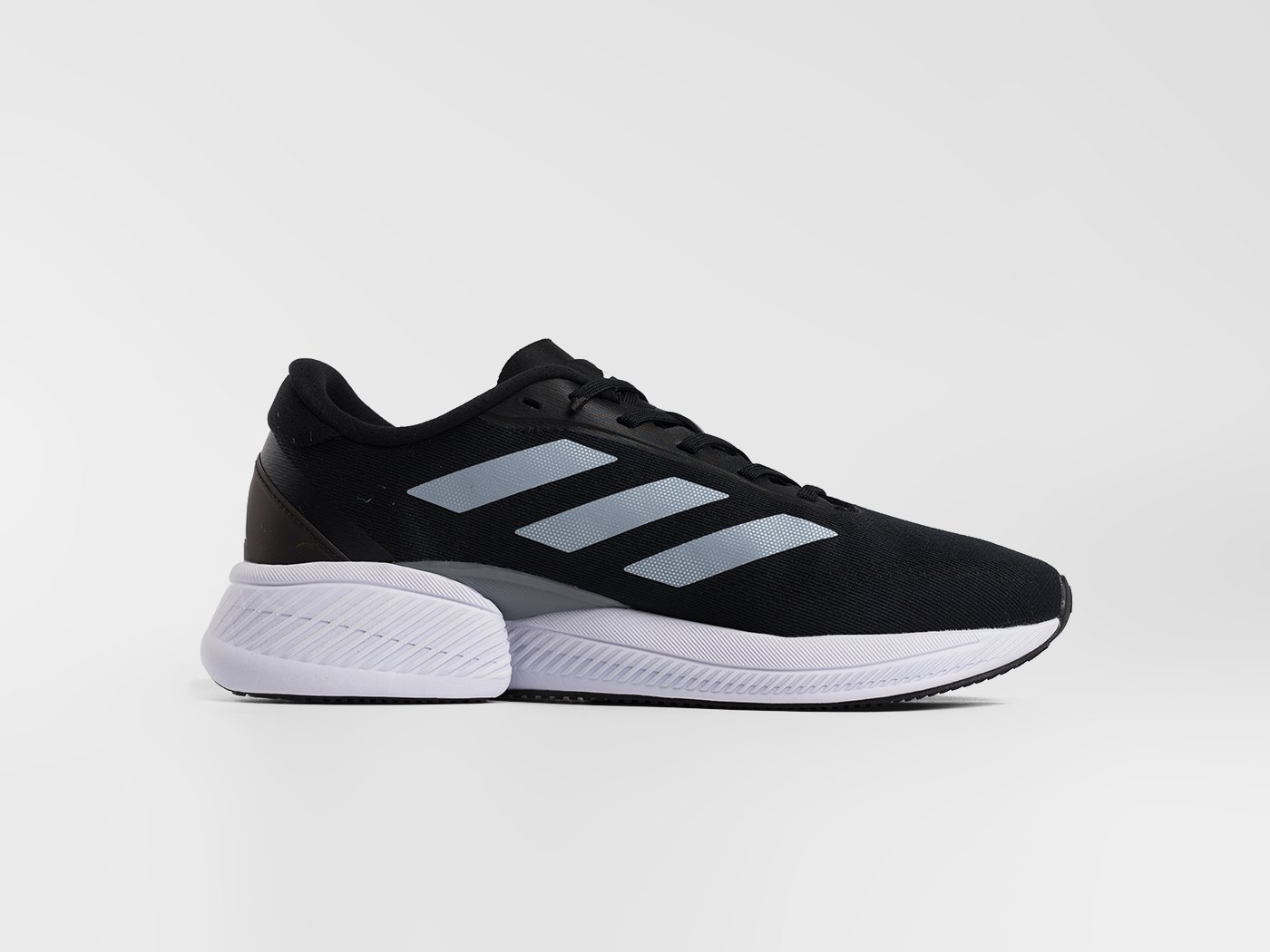 Кроссовки Adidas Supernova Eterno