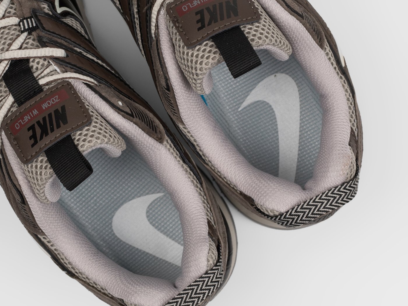 Кроссовки Nike P-6000