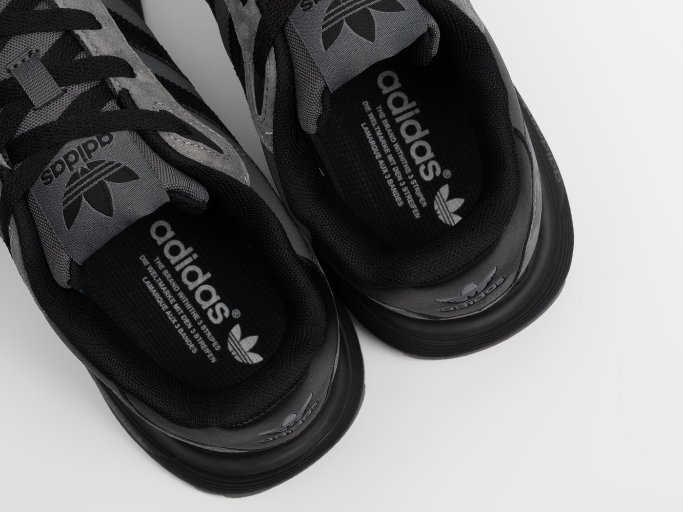 Кроссовки Adidas Retropy F2