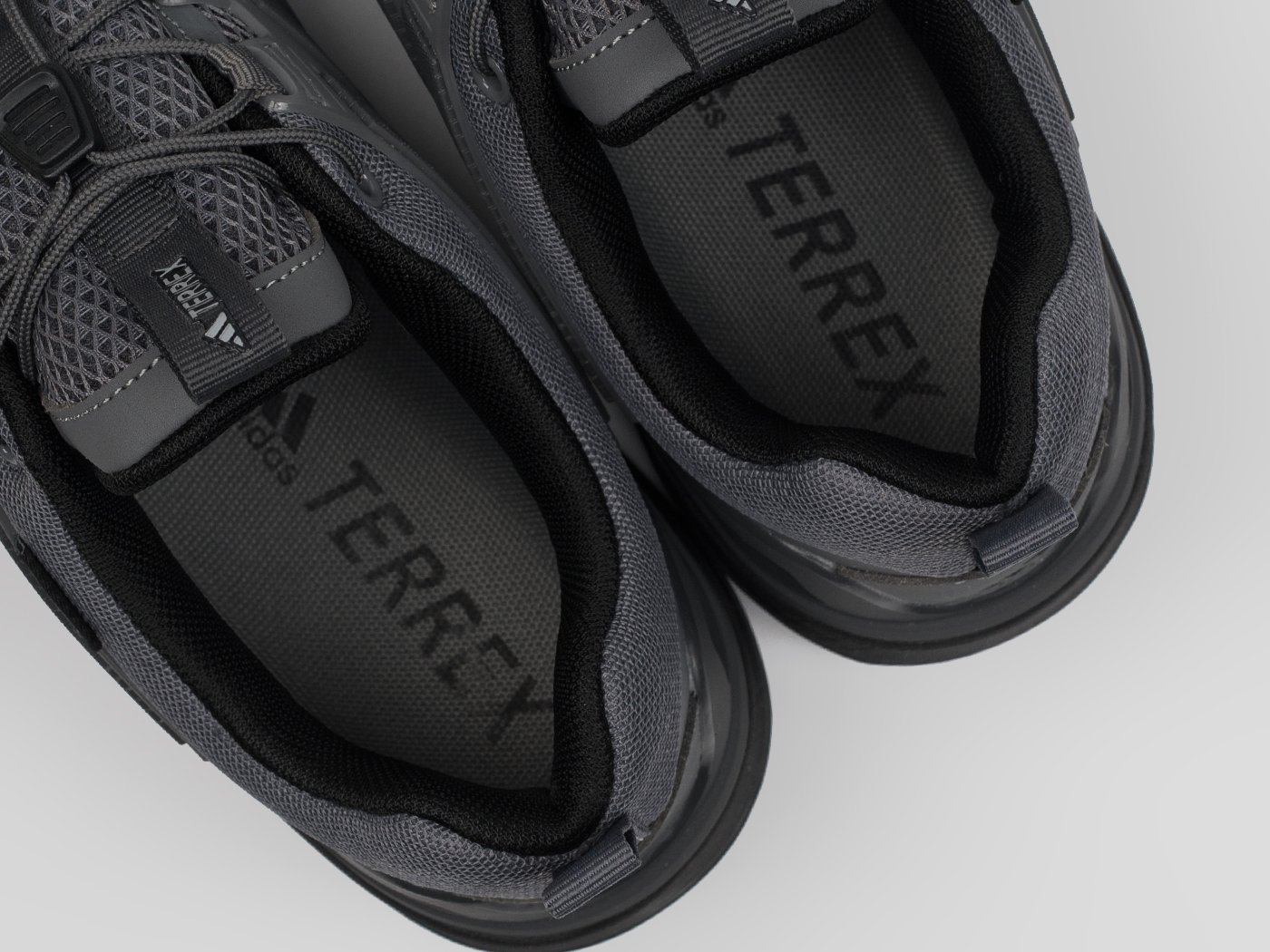 Кроссовки Adidas Terrex Skychaser
