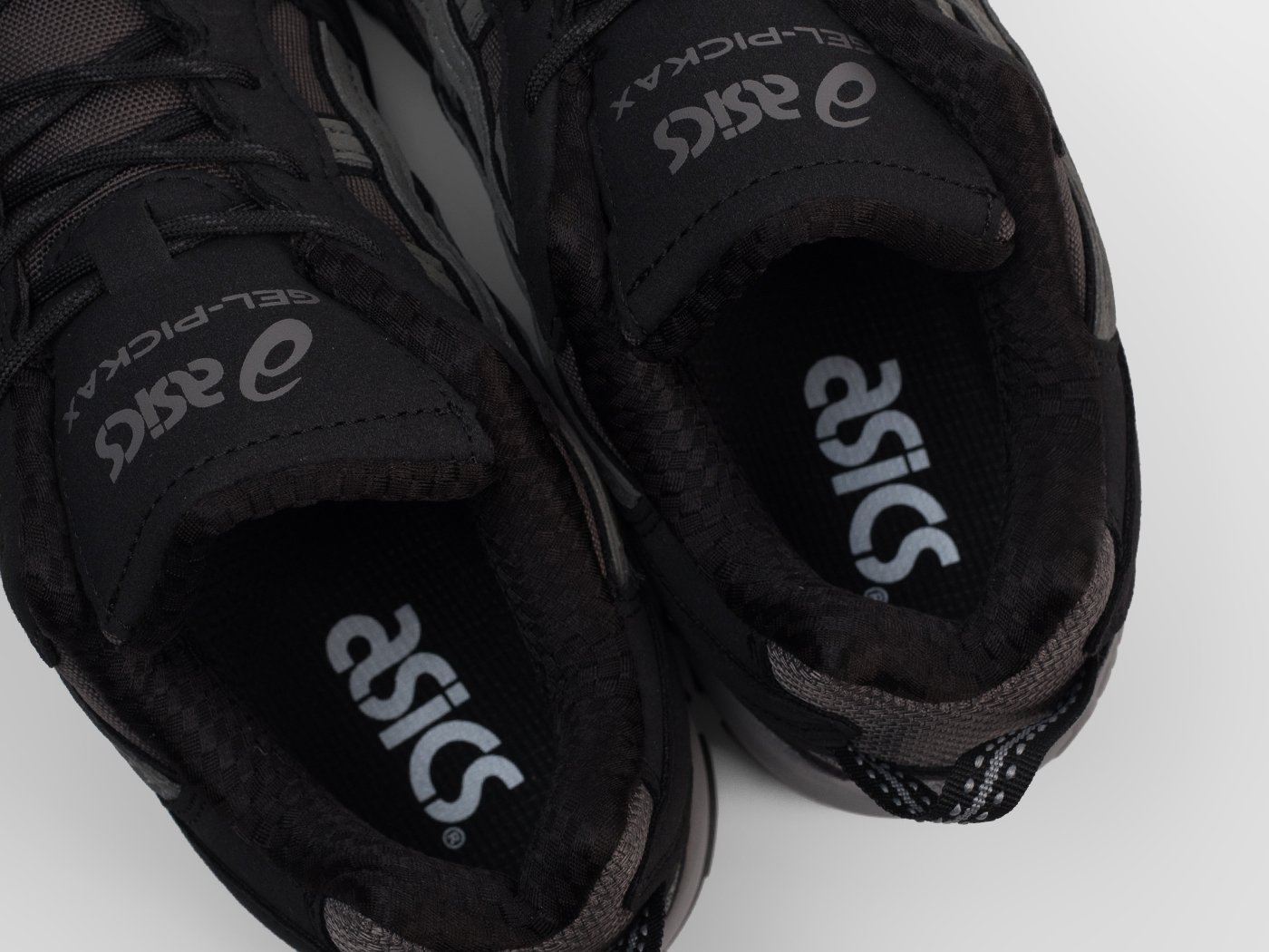 Кроссовки Asics GEL PICKAX