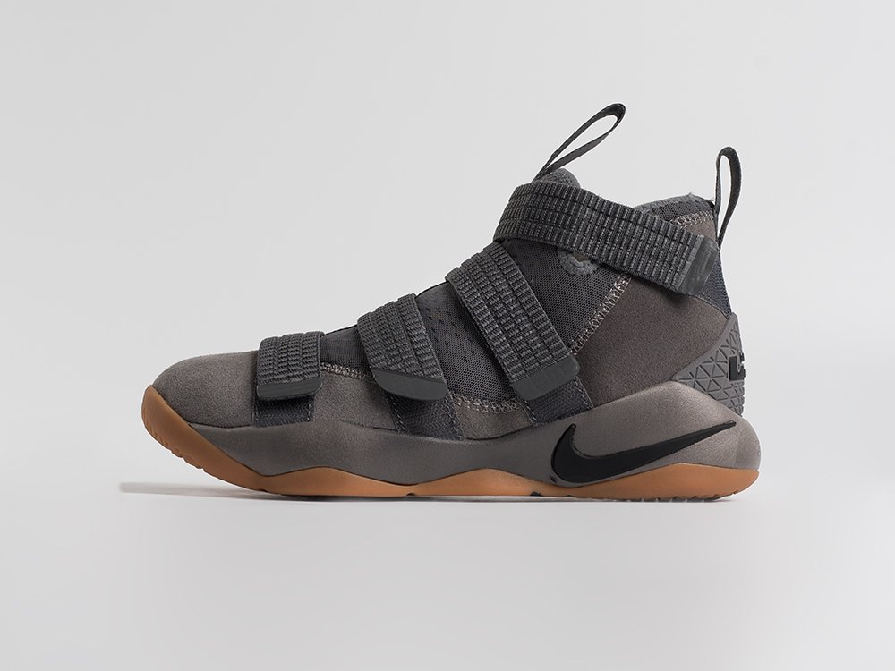 Кроссовки Nike Lebron Soldier 11
