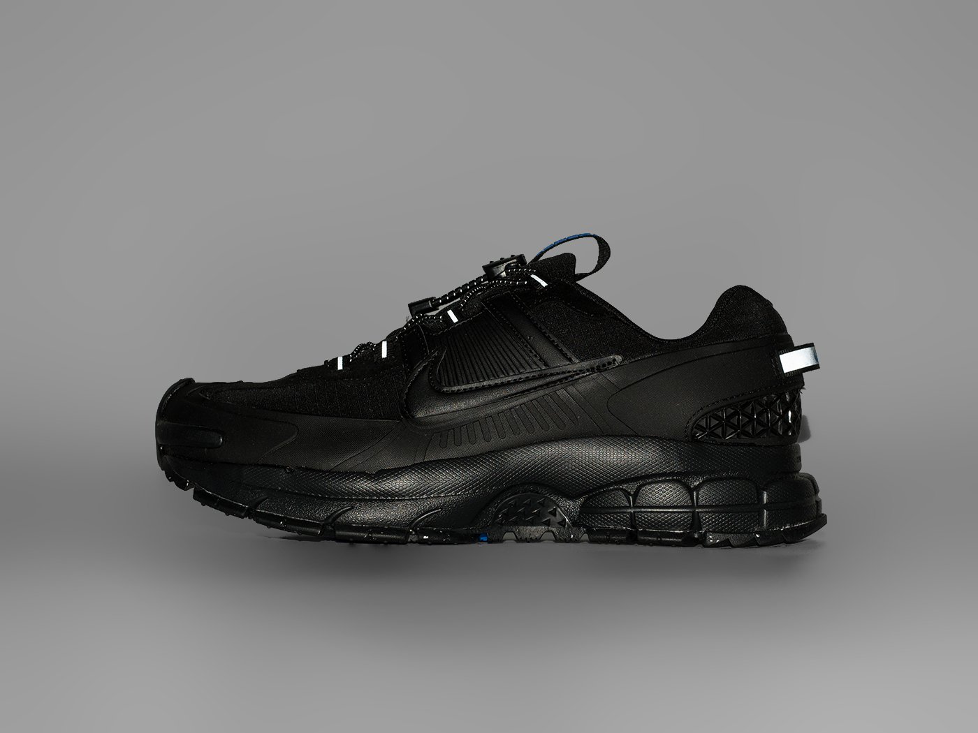Кроссовки Nike Zoom Vomero 5 Roam
