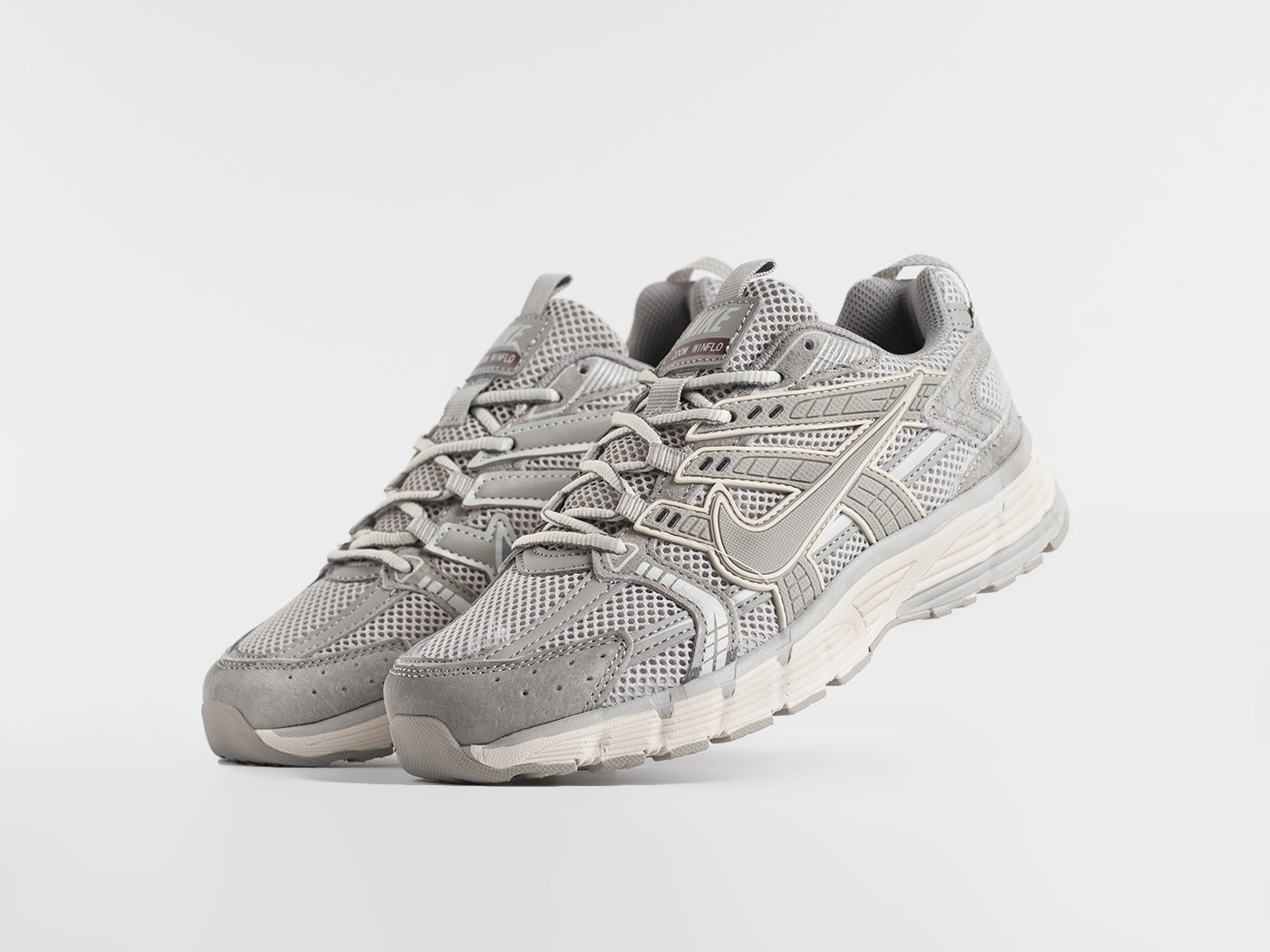 Кроссовки Nike V2K Run