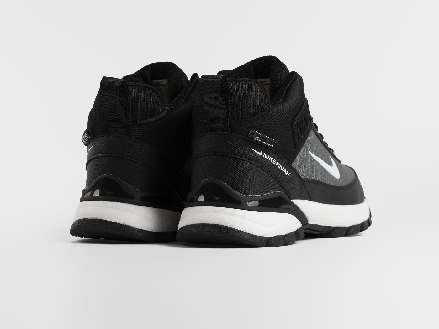 Зимние кроссовки Nike Rivah Mid