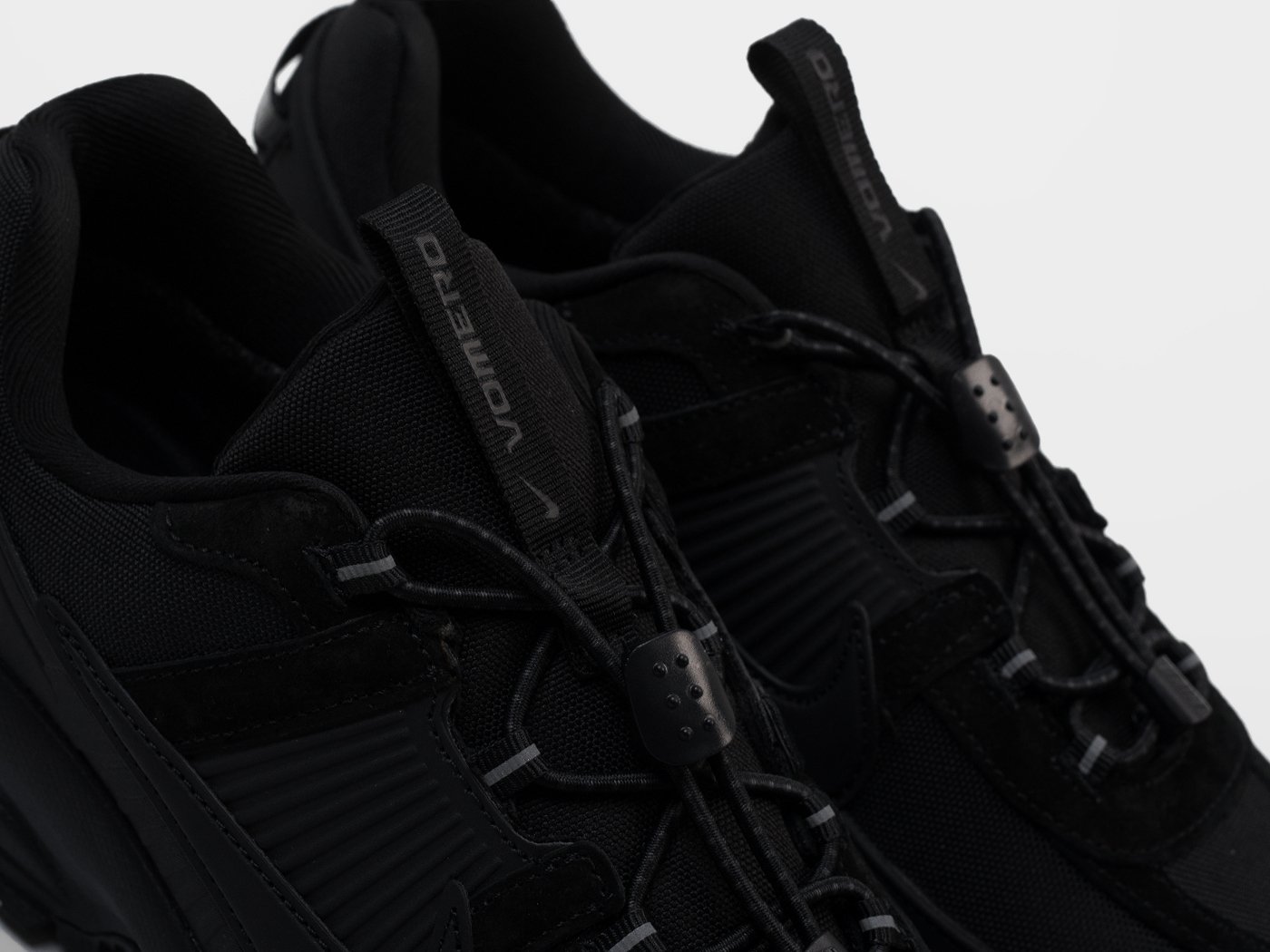 Кроссовки Nike Zoom Vomero 5 Roam