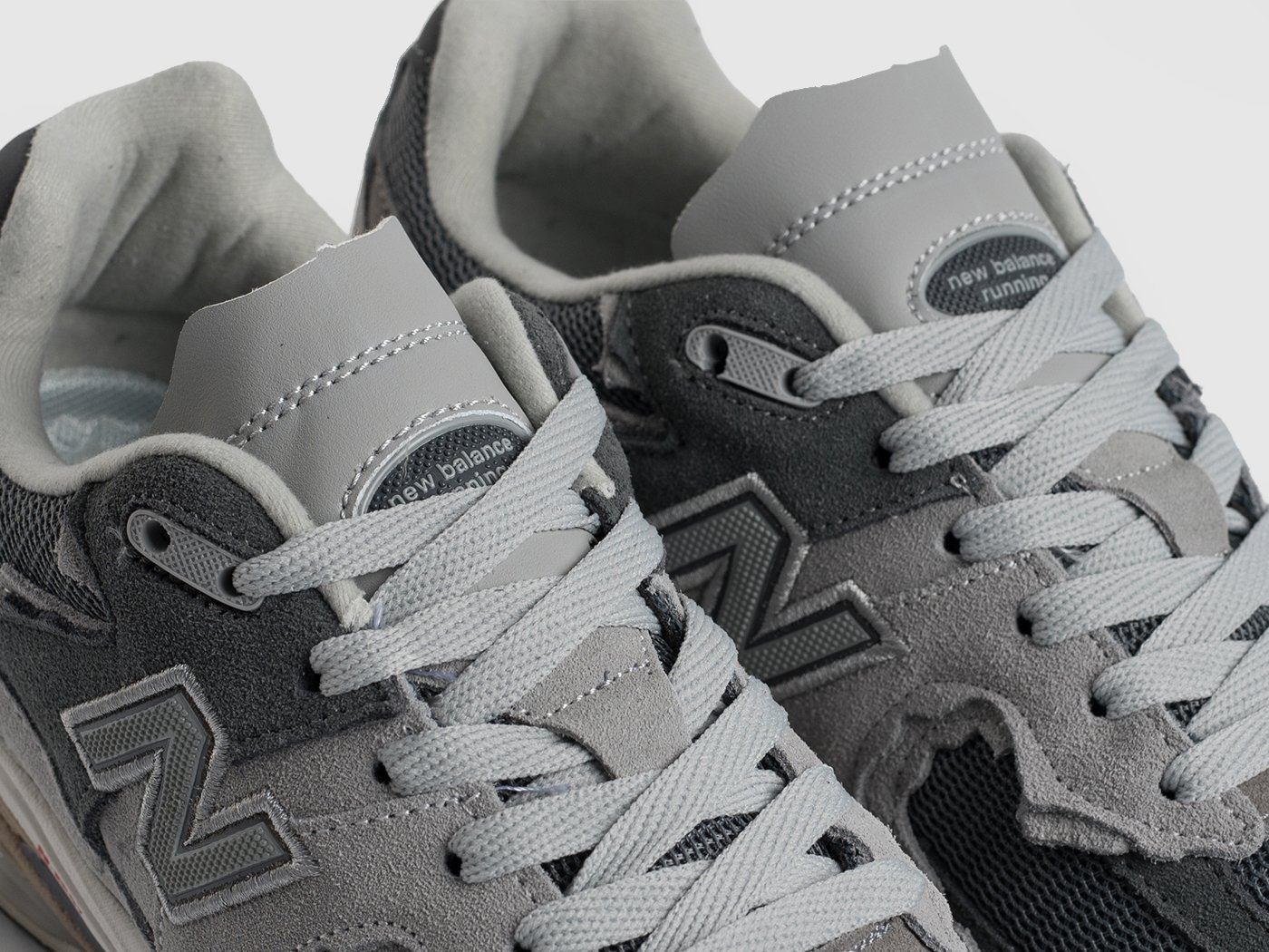 Кроссовки New Balance 2002R