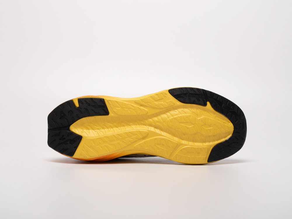 Кроссовки Asics Novablast 3