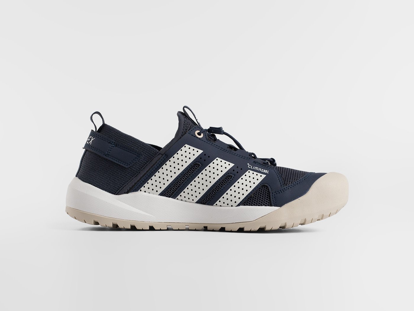 Кроссовки Adidas Daroga 25