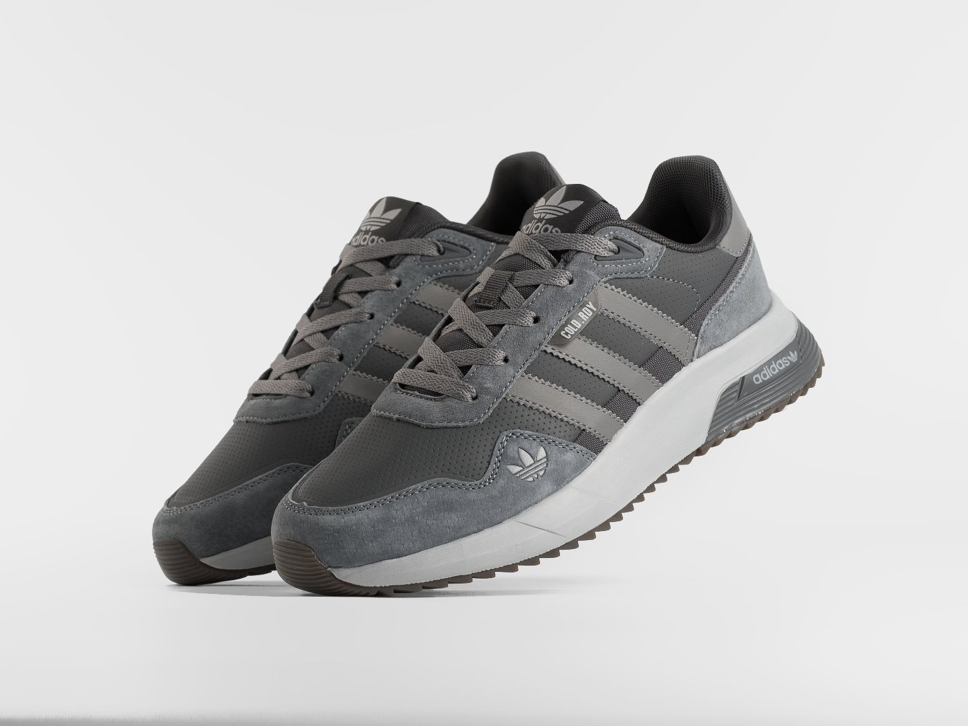 Кроссовки Adidas Retropy F2