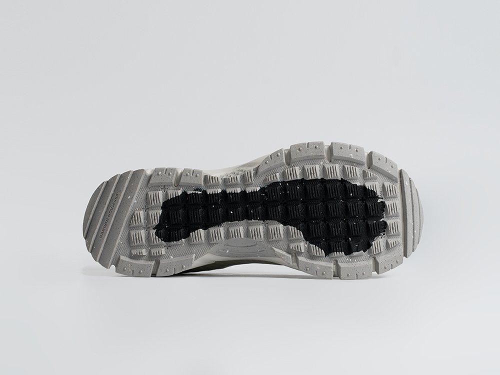 Кроссовки Nike Zoom Vomero 5 Roam