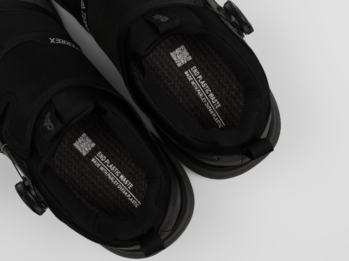 Кроссовки Adidas