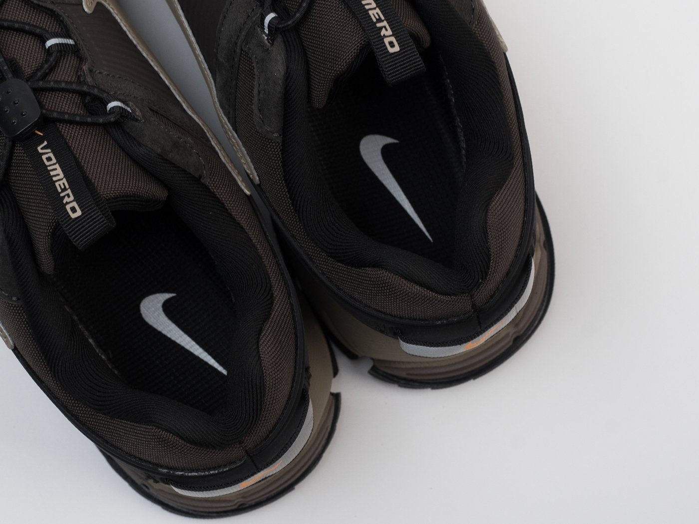 Кроссовки Nike Zoom Vomero 5 Roam