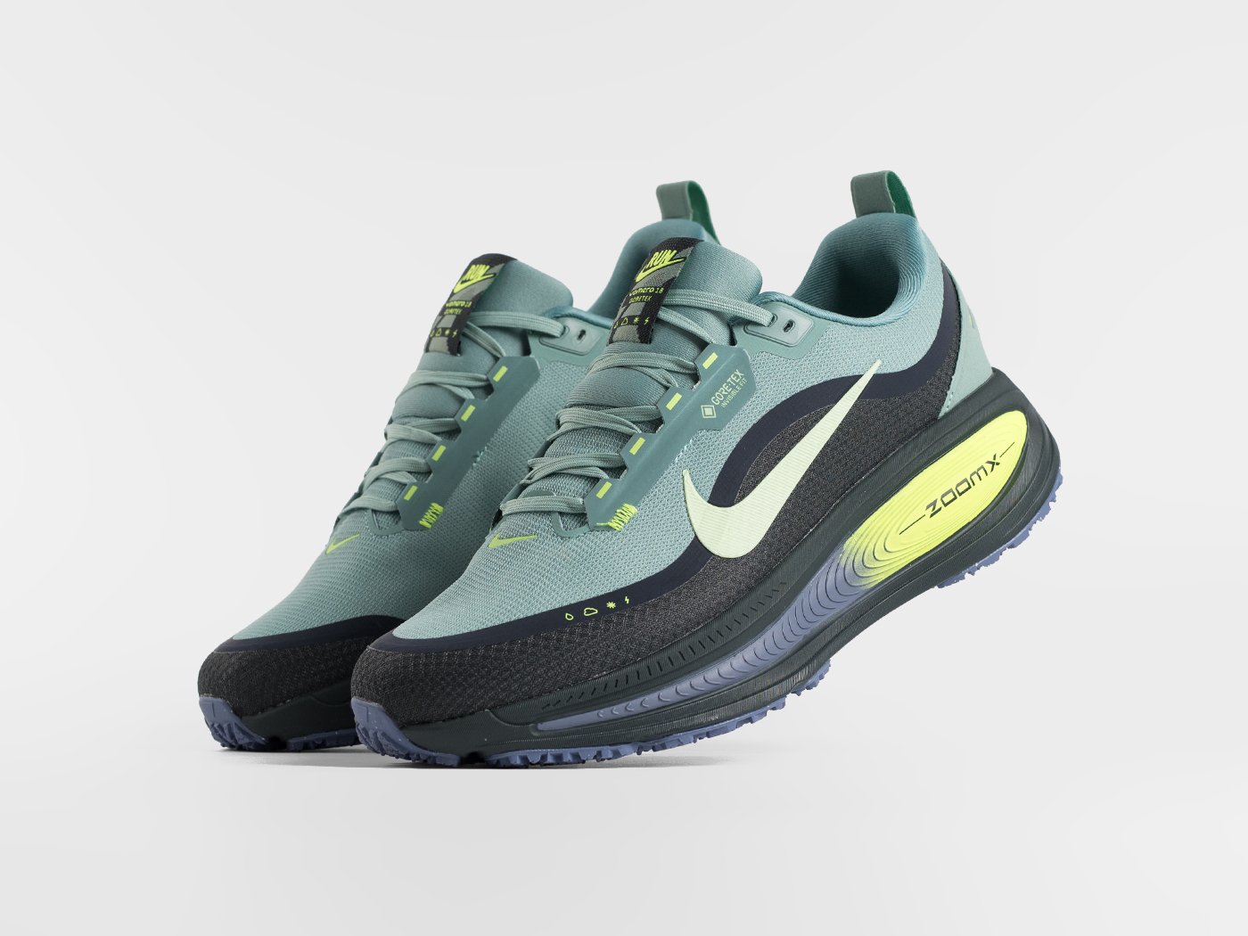 Кроссовки Nike Vomero 18