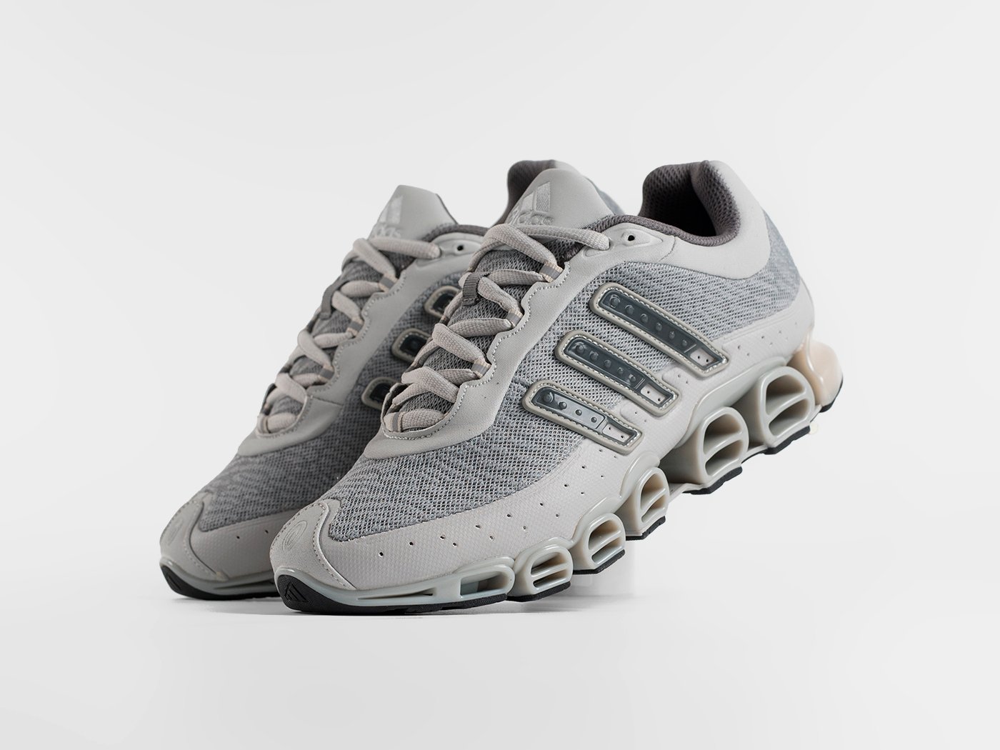 Кроссовки Adidas Megaride Pro