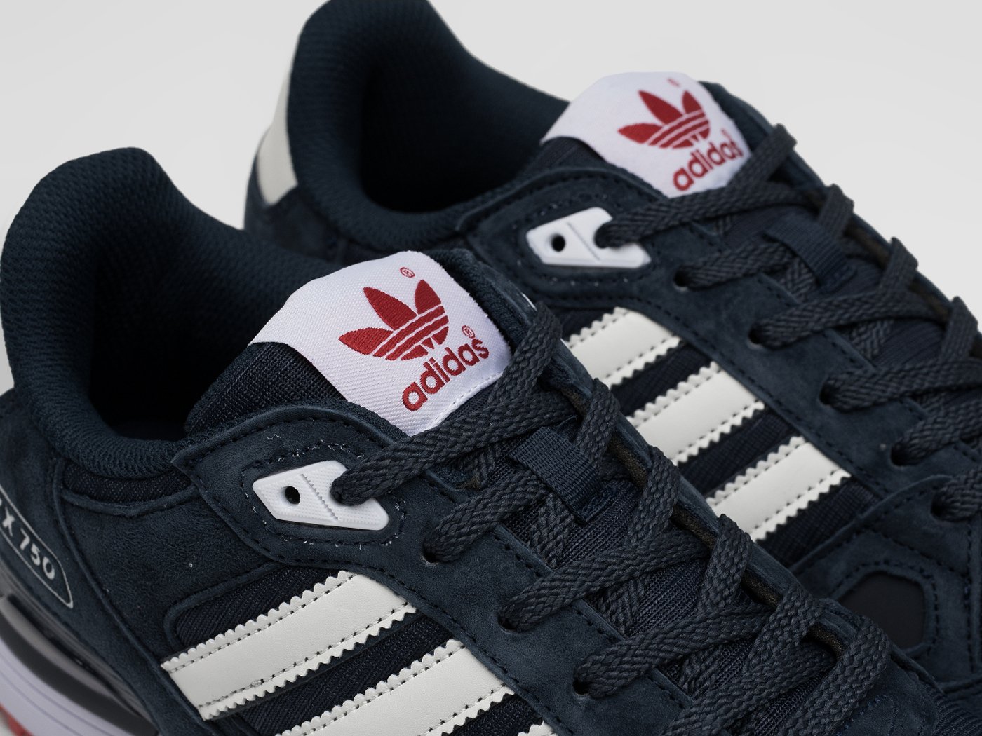 Кроссовки Adidas ZX 750