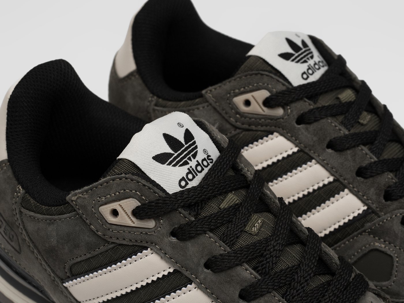 Кроссовки Adidas ZX 750