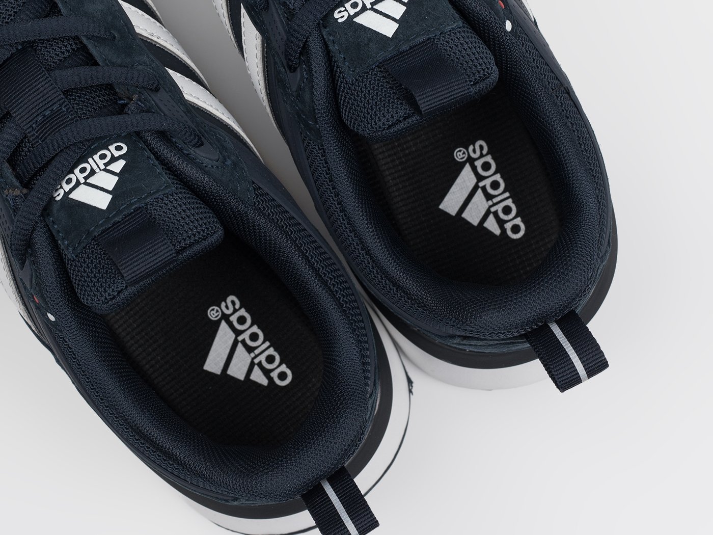 Кроссовки Adidas