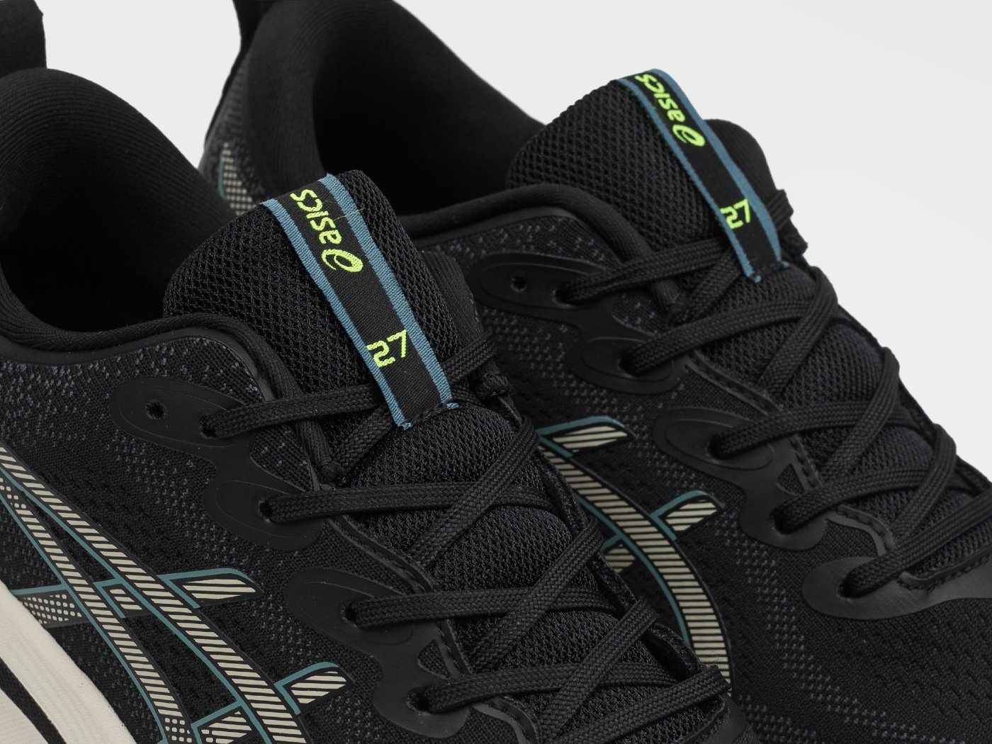 Кроссовки Asics