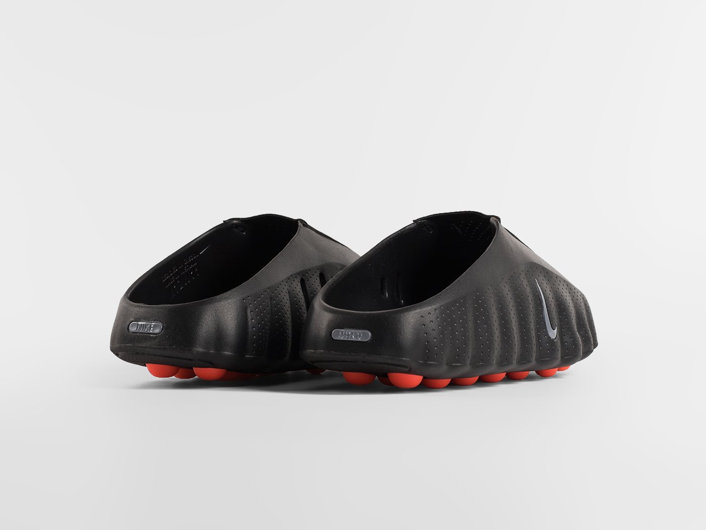 Сланцы Nike Mind 001