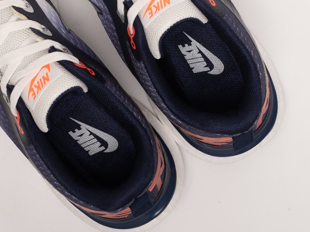 Кроссовки Nike