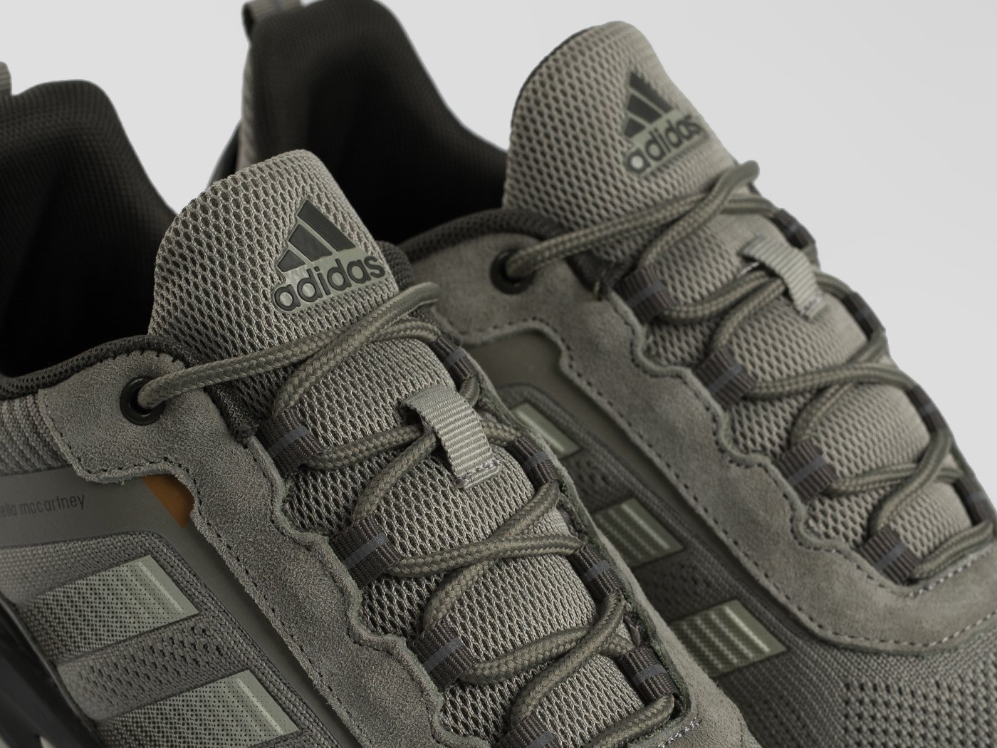 Кроссовки Adidas