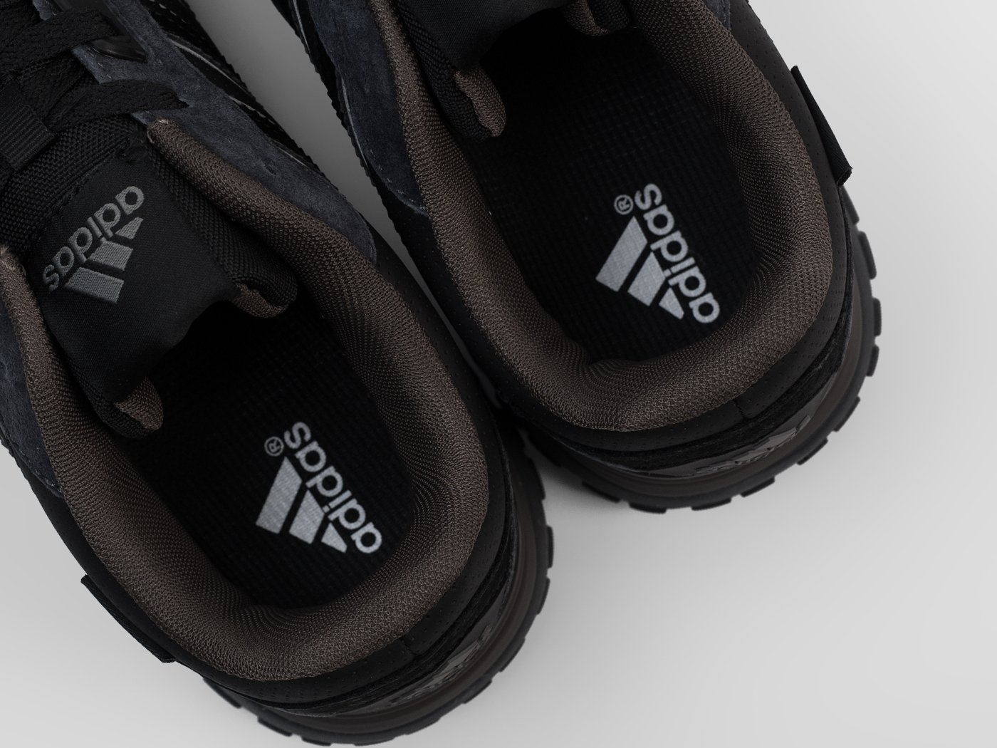 Кроссовки Adidas